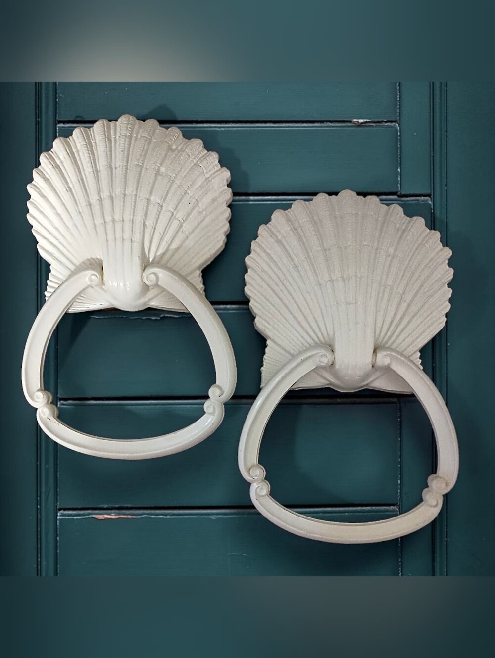 2 Vtg Homco Seashell Towel Ring Holders Pair White Shell Coastal Beach Bathroom